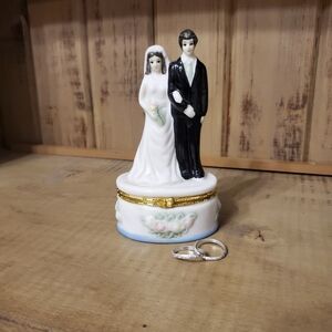 Bride and Groom Wedding Hinged Trinket Ring Box